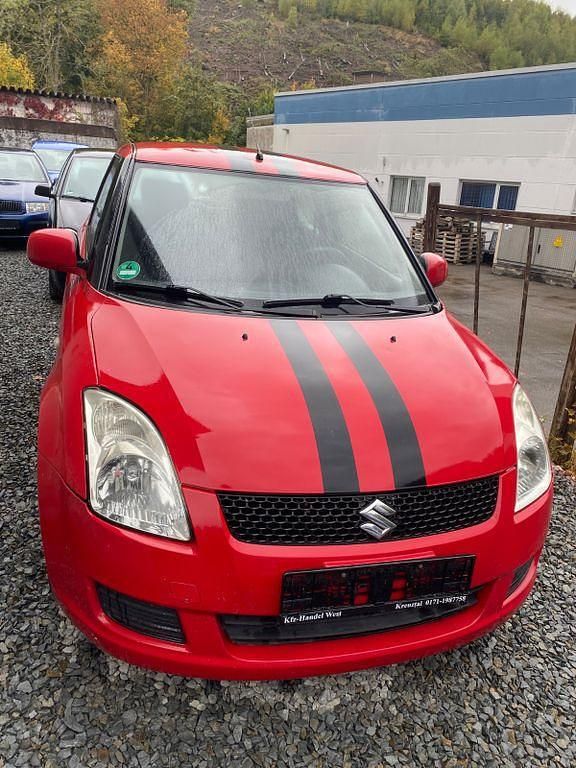 Rot Gebraucht 2008 Suzuki Swift Kleinwagen | 1.299 € (Guter Preis) - Bild 1/4