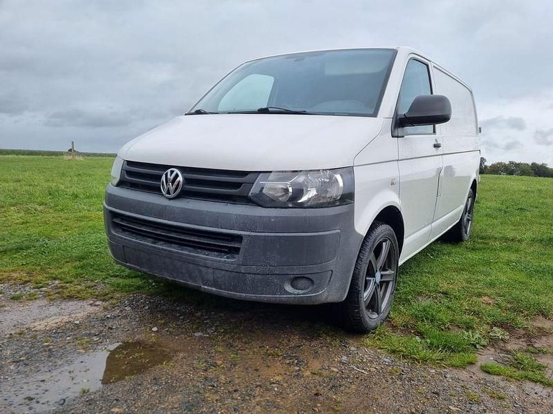 Weiß Gebraucht 2011 VW T5 Van | 11.300 € - Bild 1/4