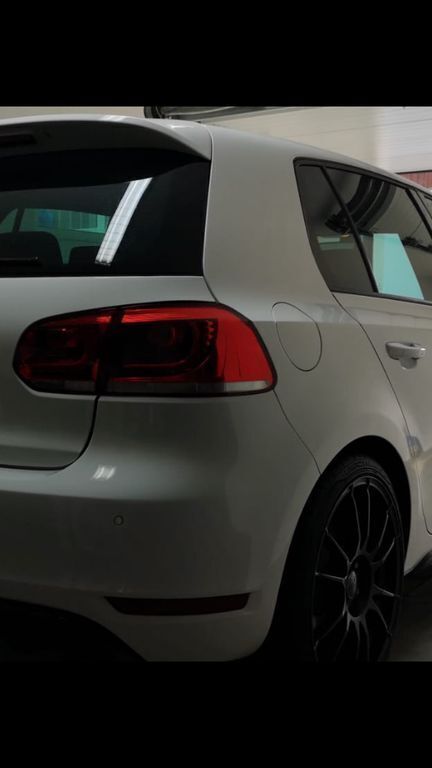 Weiß Gebraucht 2011 VW Golf VI GTI Limousine | 11.500 € (Etwas zu teuer) - Bild 1/4