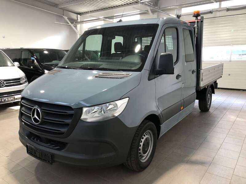 Grau Gebraucht 2020 Mercedes Sprinter Van | 41.990 € - Bild 1/4