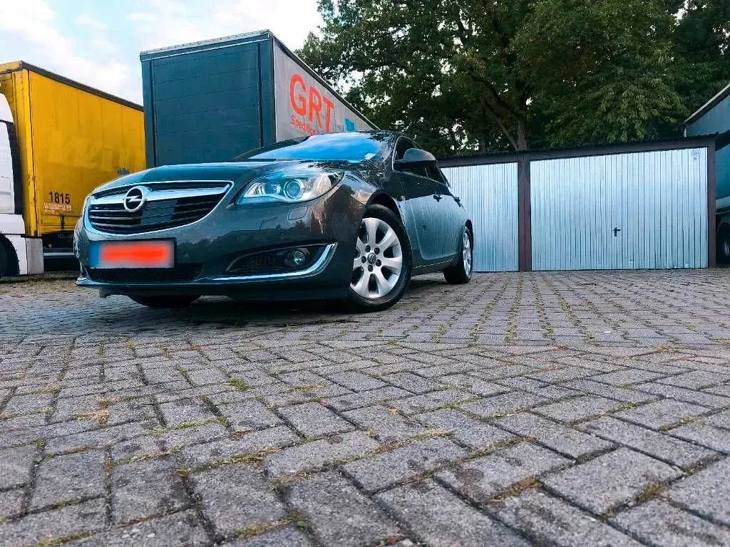 Gebraucht Opel Insignia 163 PS (119 kW) 2014 Schwarz Limousine