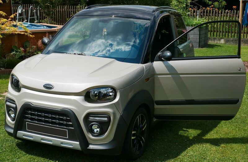 Grau Gebraucht 2023 Microcar M.Go Kleinwagen | 17.900 € - Bild 1/4