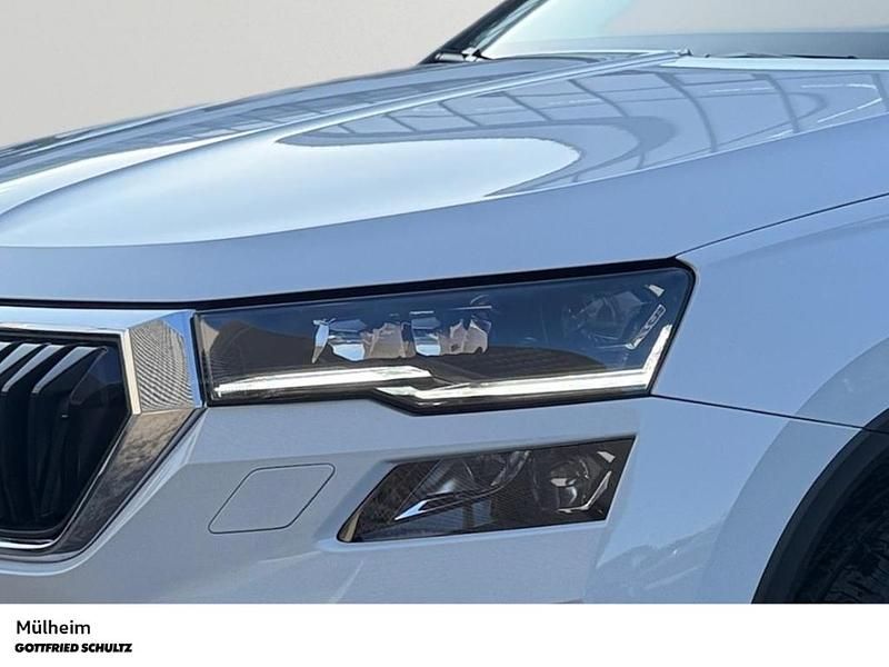 Gebraucht Skoda Karoq 150 PS (110 kW) 2026 Weiß SUV