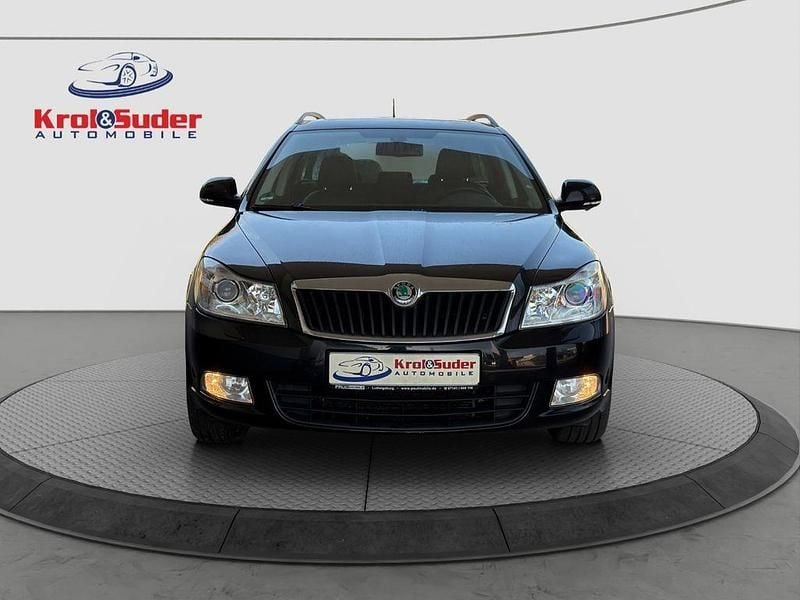 Gebraucht Skoda Octavia Elegance 160 PS (117 kW) 2012 Schwarz Kombi