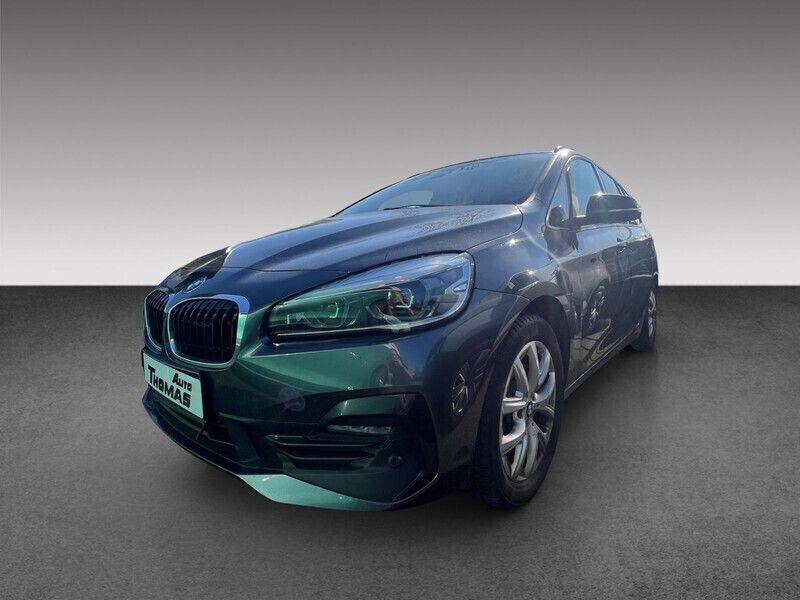Gebraucht BMW 220 Gran Tourer Sport Line 190 PS (139 kW) 2020 Grau Van / Kleinbus