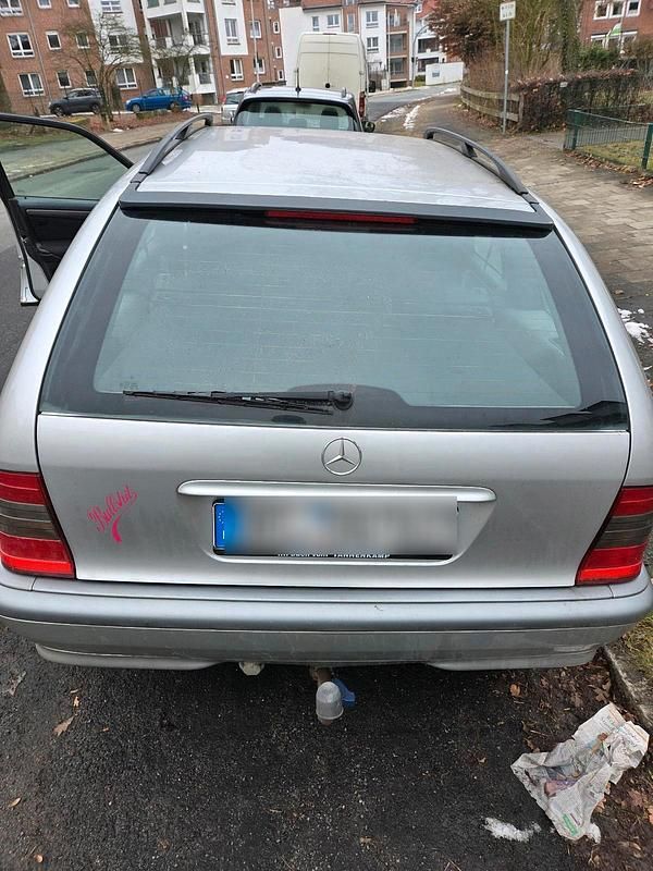 Gebraucht Mercedes C180 122 PS (89 kW) 1999 Silber Kombi