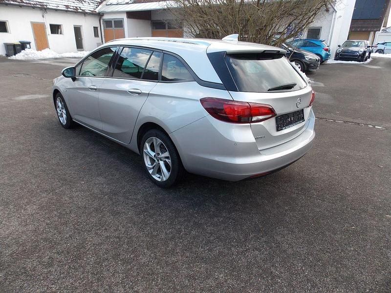 Gebraucht Opel Astra 125 PS (91 kW) 2018 Silber Kombi