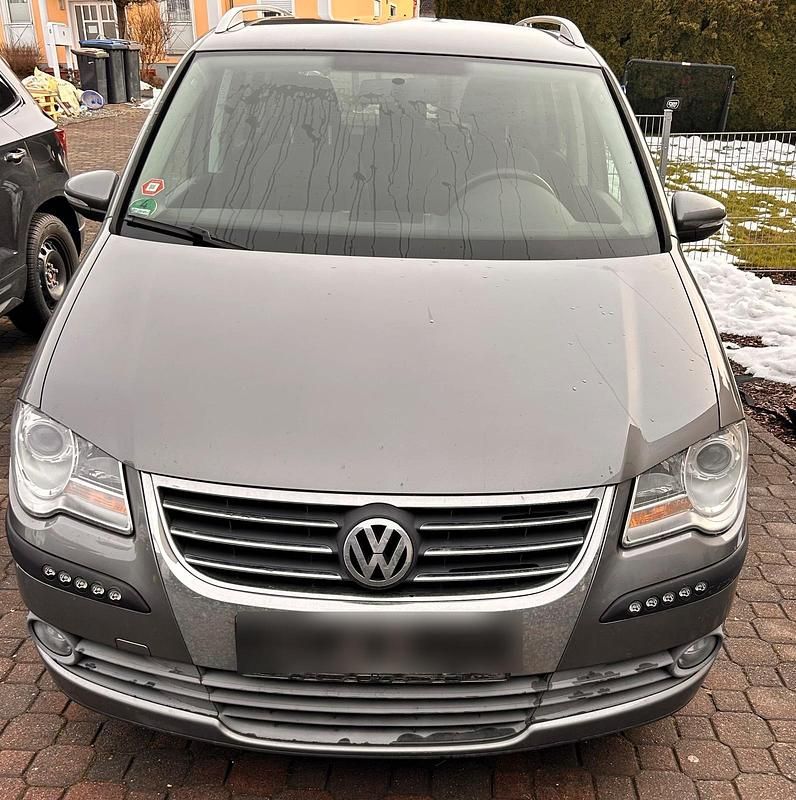 Grau Gebraucht 2010 VW Touran Comfortline Van / Kleinbus | 6.000 € (Guter Preis) - Bild 1/4