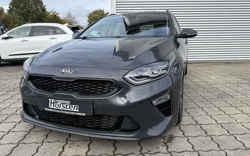 Grau Gebraucht 2018 Kia Ceed Sportswagon Platinum Edition Kombi | 16.900 € (Fairer Preis) - Bild 1/4