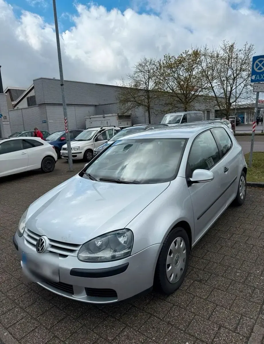 Usata VW Golf V 120 CV (88 kW) 2003 Utilitaria
