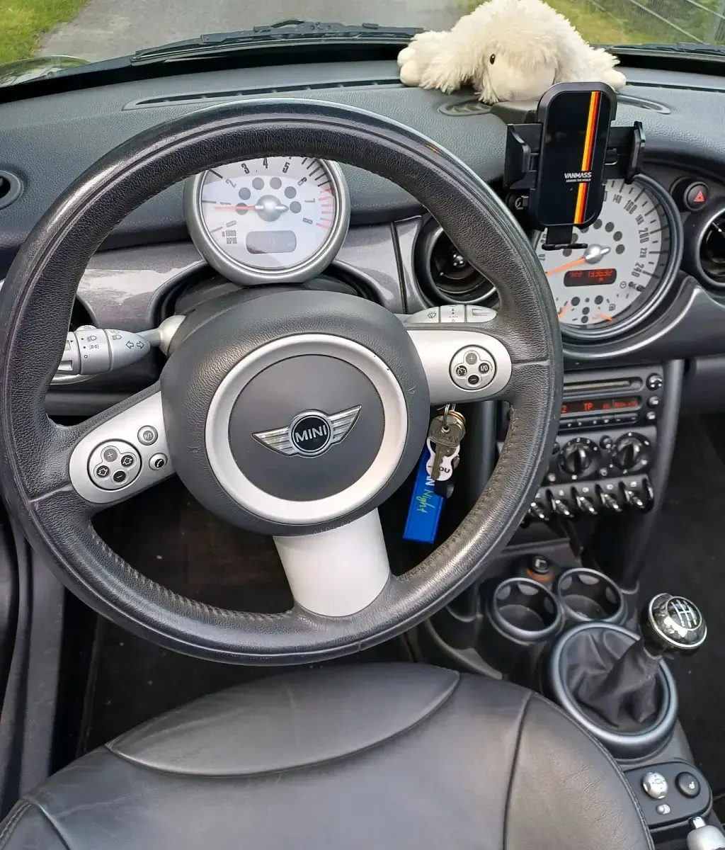 Gebraucht Mini Cooper Cabriolet 115 PS (84 kW) 2008 Schwarz Cabrio