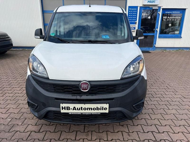 Gebraucht Fiat Doblò Basis 95 PS (69 kW) 2019 Weiß Van / Kleinbus