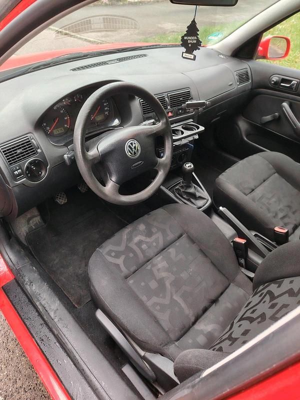 Gebraucht VW Golf IV 75 PS (55 kW) 1998 Rot Kleinwagen