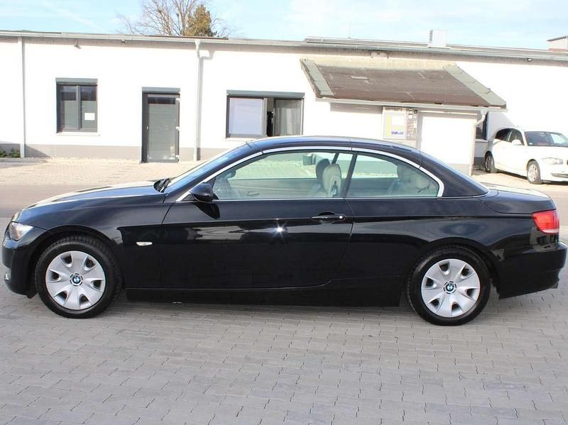 Gebraucht BMW 320 Cabriolet 170 PS (125 kW) 2008 Schwarz ii Cabrio