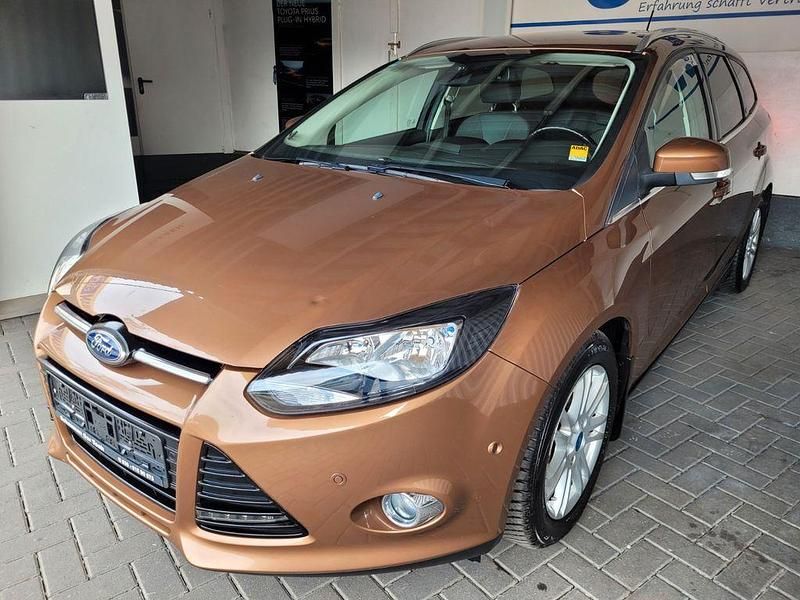 Gebraucht Ford Focus Titanium 125 PS (91 kW) 2014 Braun Limousine