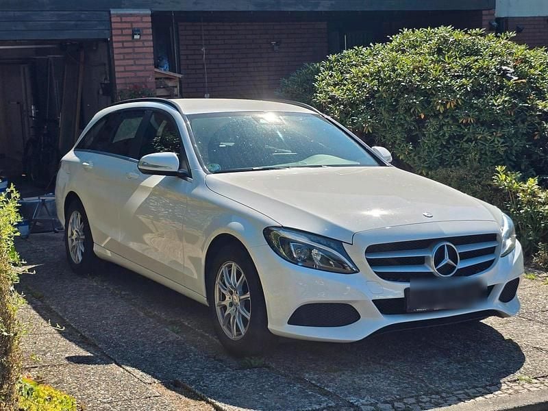 Weiß Gebraucht 2015 Mercedes C220 Kombi | 11.900 € (Superpreis) - Bild 1/4