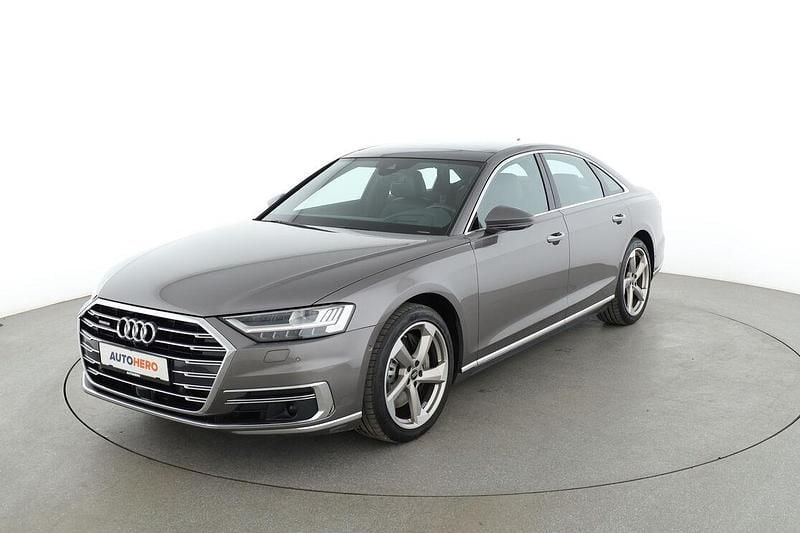 Grau Gebraucht 2019 Audi A8 Ambiente Limousine | 41.800 € (Superpreis) - Bild 1/3
