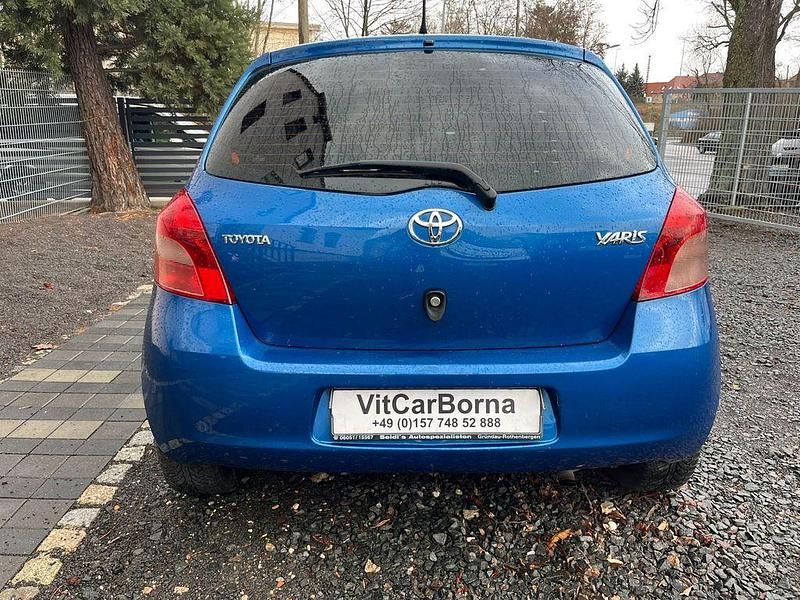 Gebraucht Toyota Yaris Cool 69 PS (50 kW) 2008 Blau Kleinwagen