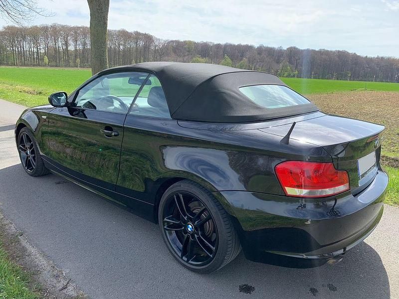 Occasion BMW 118 Cabriolet 143 ch (105 kW) 2012 Noir Cabriolet
