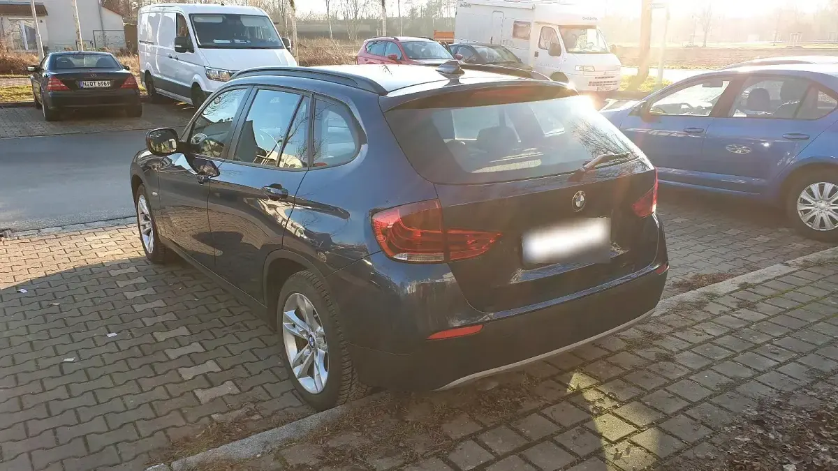 Second-hand BMW X1 143 CP (105 kW) 2011 Albastru SUV
