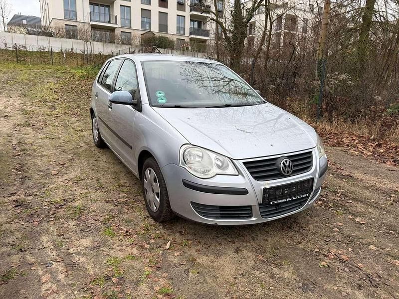 Reflexsilber metallic Gebraucht 2007 VW Polo Trendline Kleinwagen | 1.300 € (Fairer Preis) - Bild 1/4