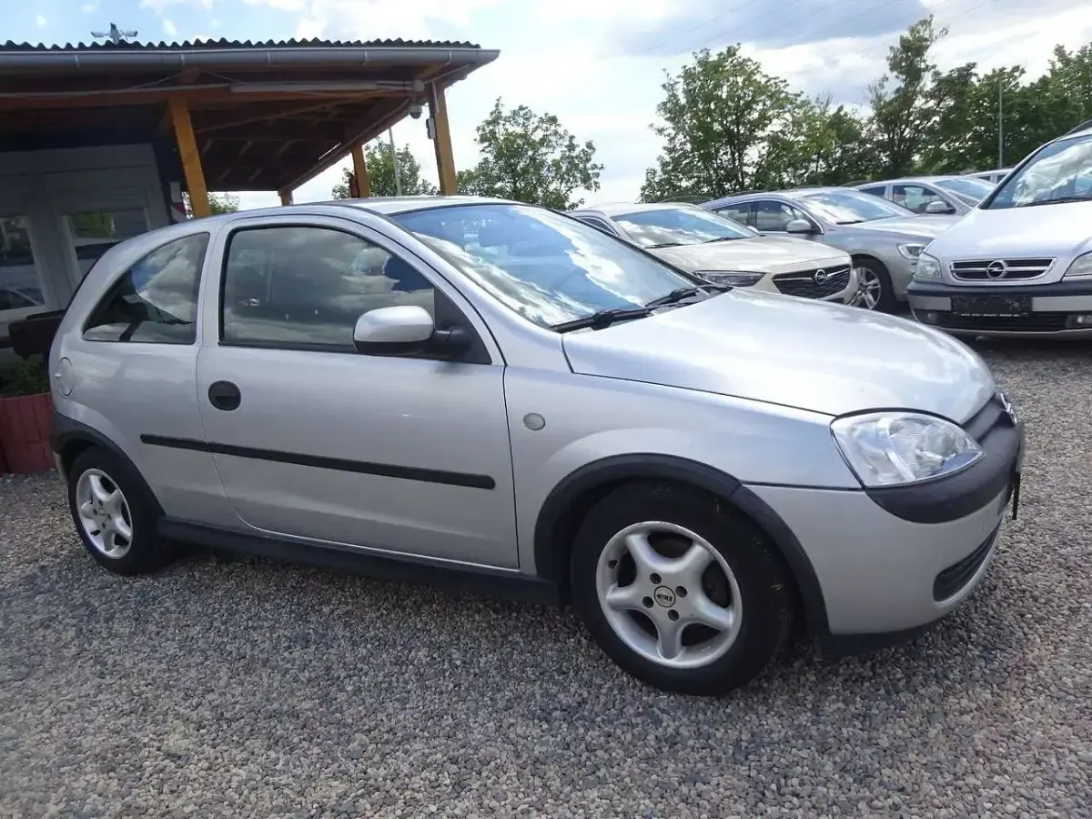 Gebraucht Opel Corsa Sport 75 PS (55 kW) 2000 Grau Limousine