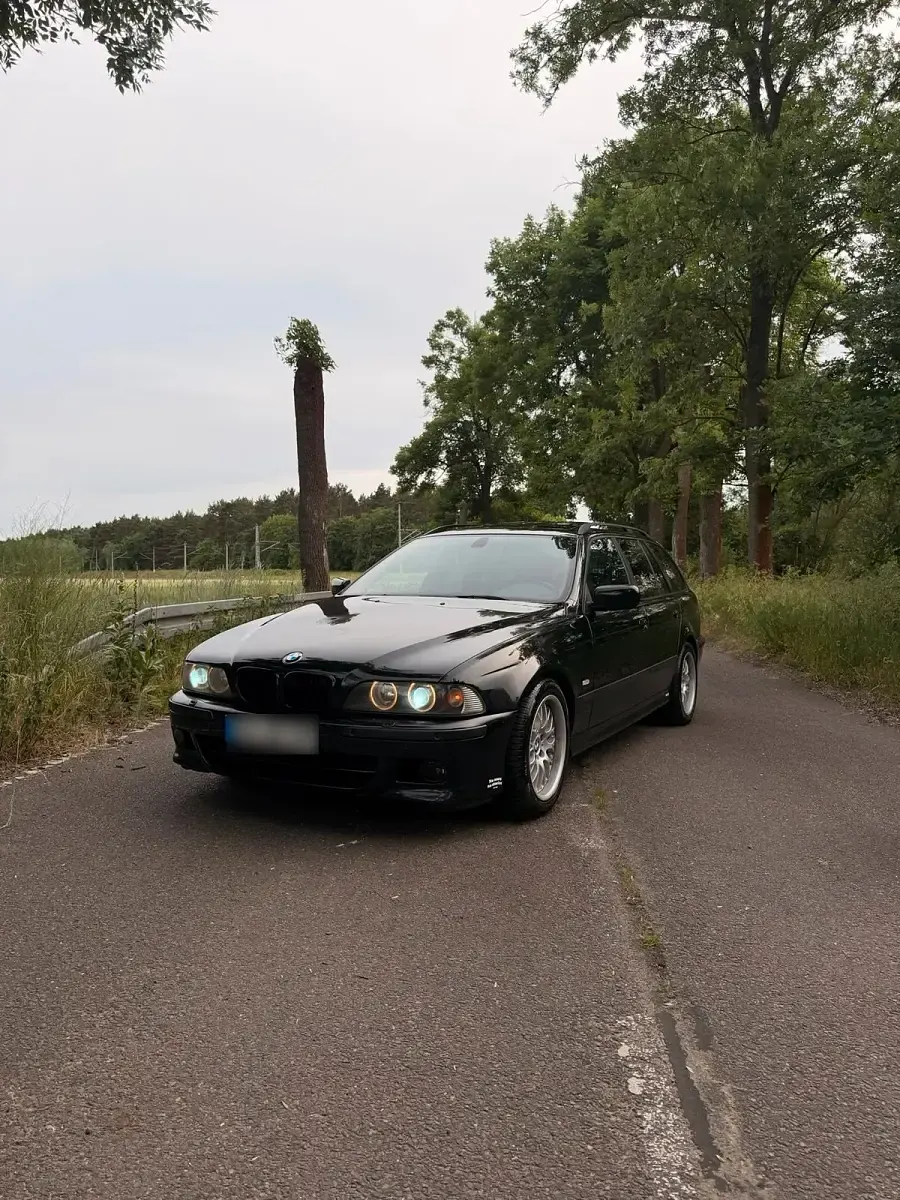 Gebraucht BMW 530 M Sport 193 PS (141 kW) 2002 Schwarz Kombi