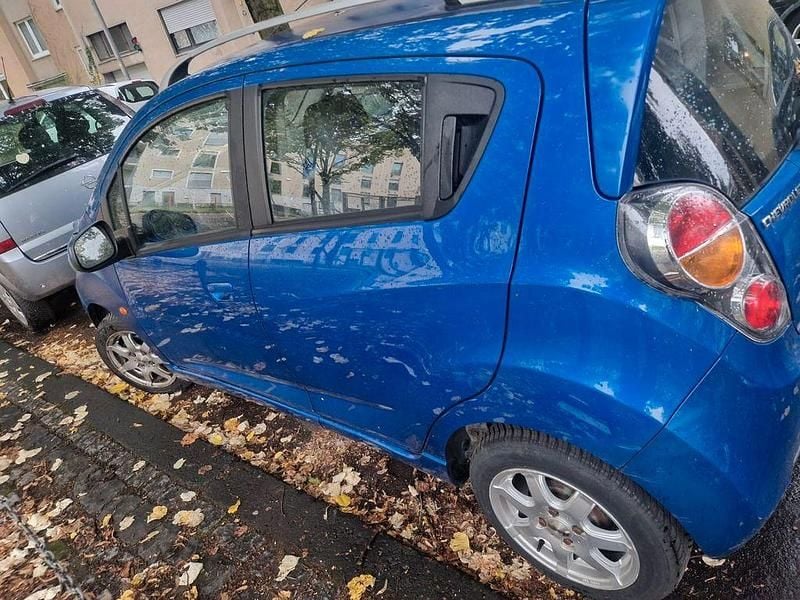 Blau Gebraucht 2010 Chevrolet Spark LS Kleinwagen | 2.100 € (Guter Preis) - Bild 1/4