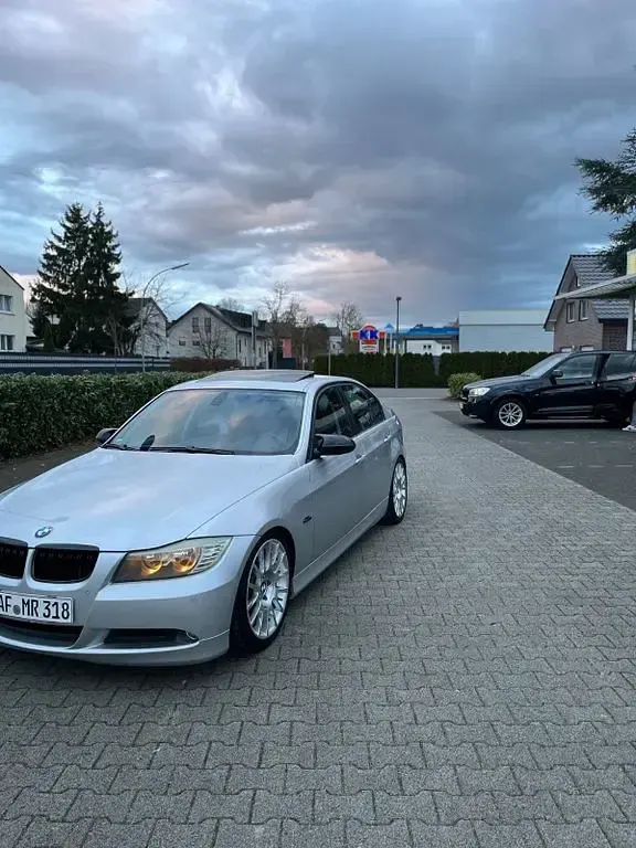 Gebraucht BMW 318 Performance 129 PS (94 kW) 2007 Silber Limousine