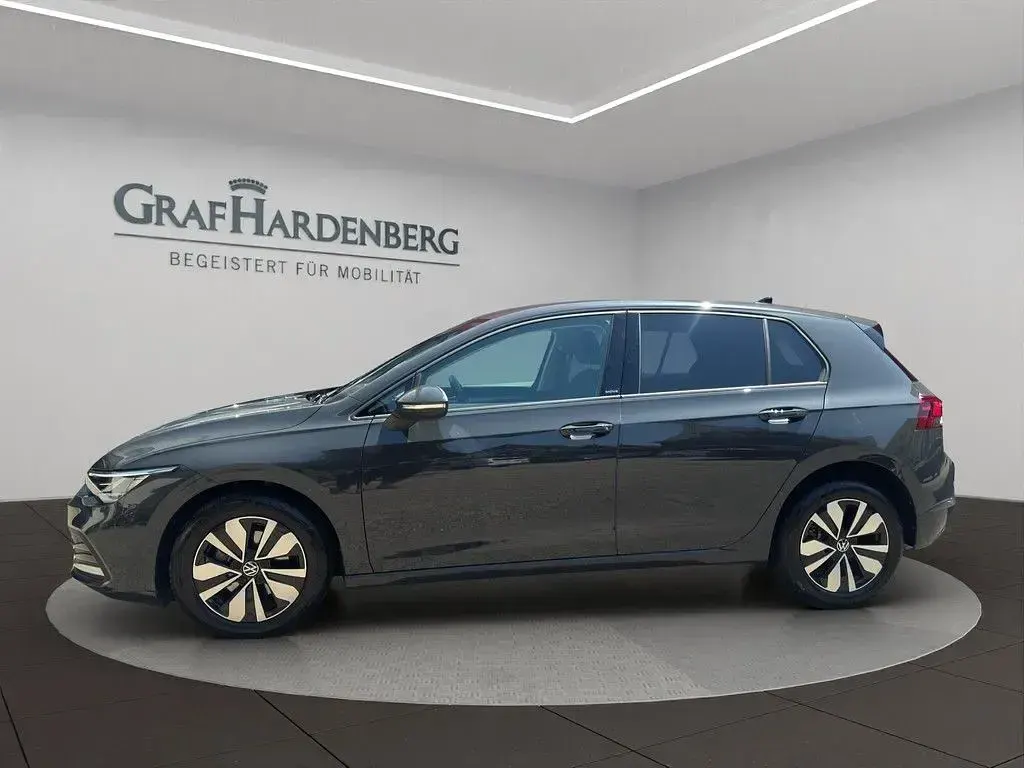 Gebraucht VW Golf VIII Move 150 PS (110 kW) 2024 Grau Limousine