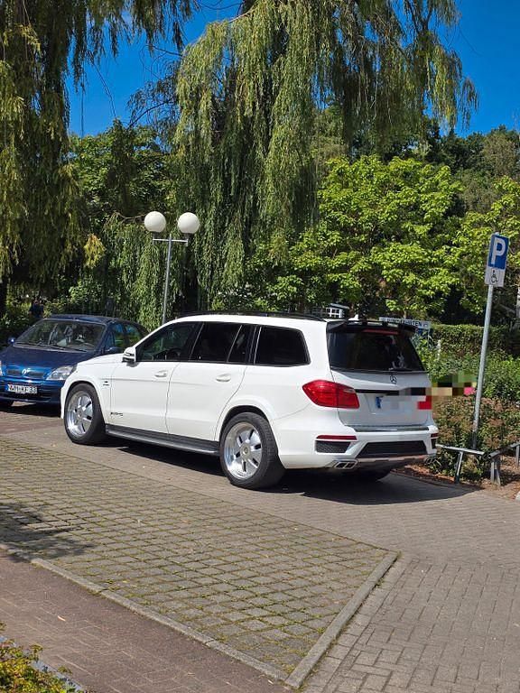 Gebraucht Mercedes GL350 258 PS (189 kW) 2014 Schwarz SUV