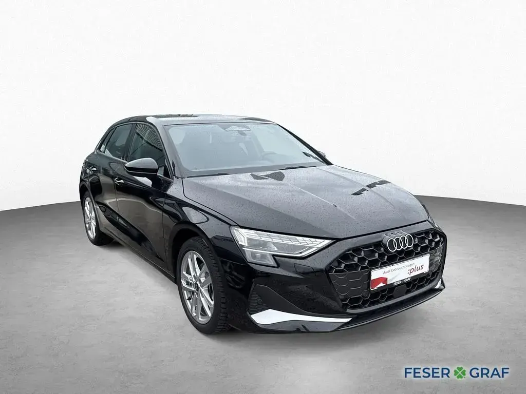 Gebraucht Audi A3 Advanced Plus 150 PS (110 kW) 2025 Mythosschwarz metallic Limousine
