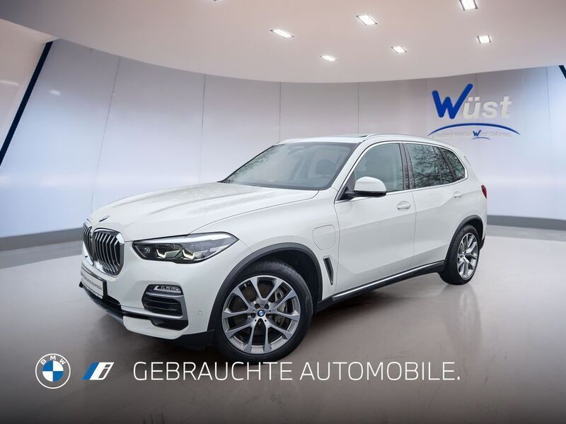 Alpinweiß uni Gebraucht 2020 BMW X5 Sport Line SUV | 45.870 € - Bild 1/4
