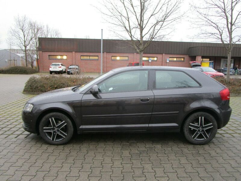 Gebraucht Audi A3 105 PS (77 kW) 2009 Grau metallic Limousine