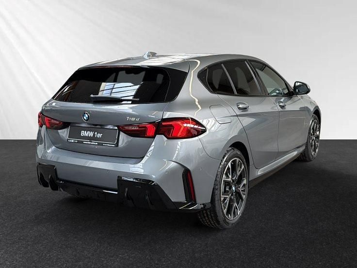 Neu BMW 118 M Sport 150 PS (110 kW) 2026 Skyscraper grau metallic Kleinwagen