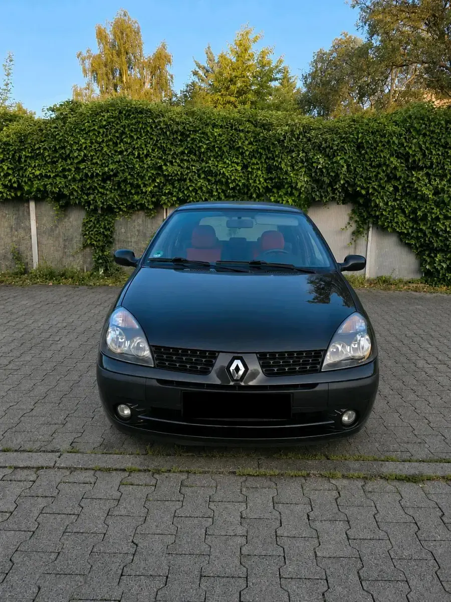 Gebraucht Renault Clio II 75 PS (55 kW) 2003 Schwarz Kleinwagen