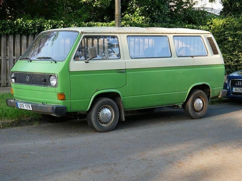 Grün Gebraucht 1981 VW T3 Van | 8.800 € - Bild 1/4