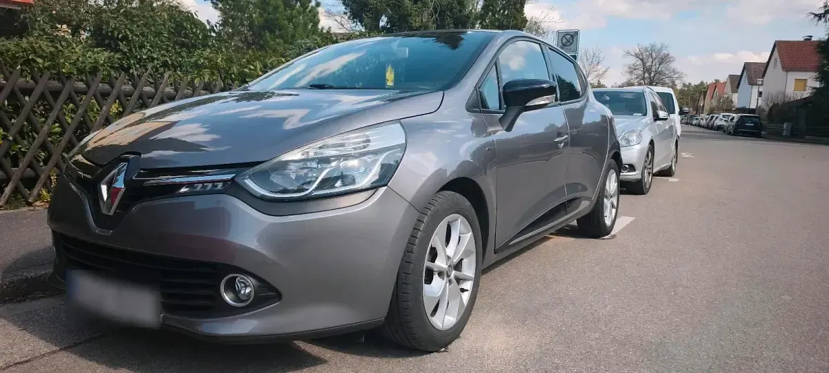 Gebraucht Renault Clio IV LIMITED 73 PS (53 kW) 2015 Grau Kleinwagen