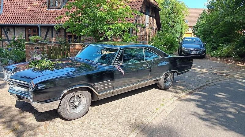 Schwarz Gebraucht 1965 Buick Le Sabre Coupé | 34.500 € - Bild 1/4