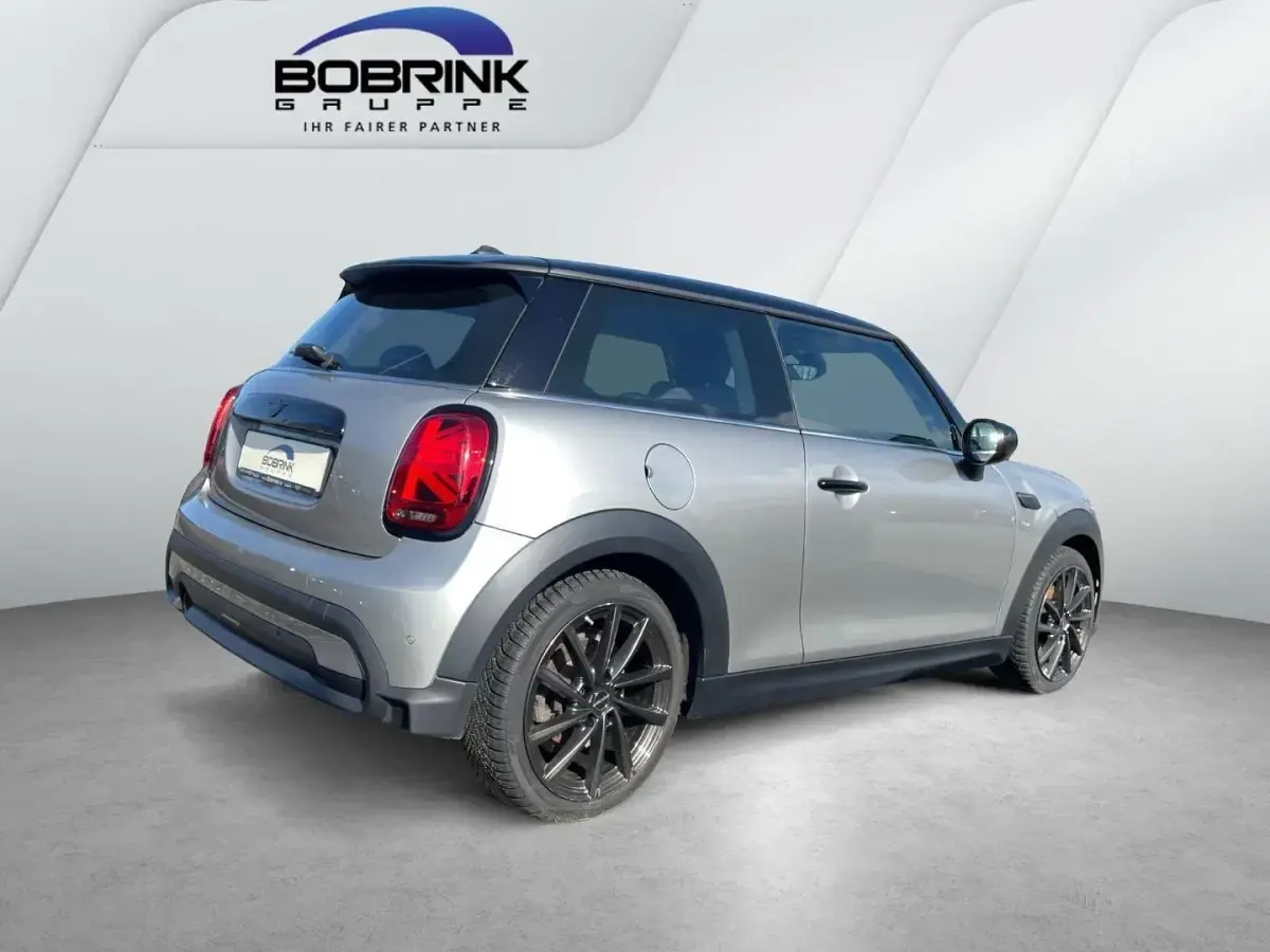 Gebraucht Mini Cooper Classic 136 PS (100 kW) 2023 Silber Kleinwagen