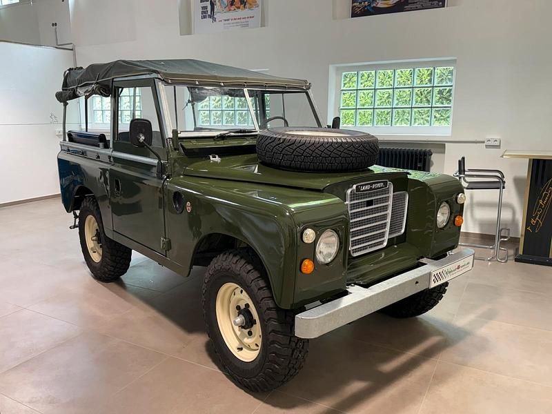 Grün Gebraucht 1975 Land Rover 88 Cabrio | 29.500 € - Bild 1/4