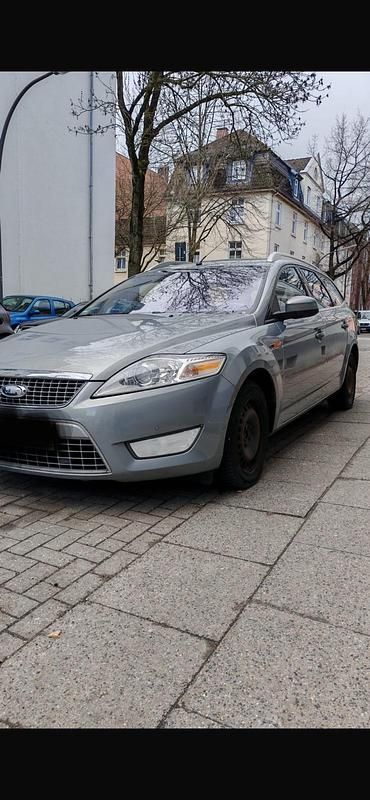 Gebraucht Ford Mondeo 140 PS (102 kW) 2008 Grau Kombi