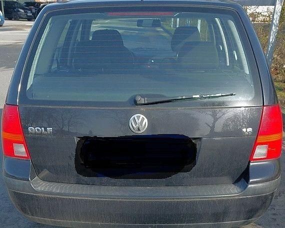 Używany VW Golf IV 105 KM (77 kW) 2002 Czarny Kombi