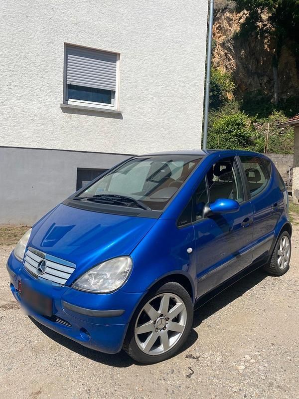 Blau Gebraucht 1999 Mercedes A160 Kleinwagen | 450 € (Superpreis) - Bild 1/4