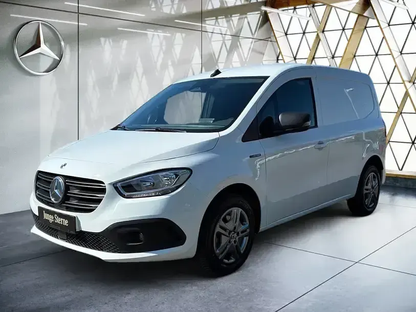 Gebraucht Mercedes eCitan 89 kW (122 PS) 2025 Arktikweiß Van / Kleinbus