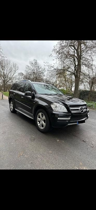 Gebraucht Mercedes GL350 265 PS (194 kW) 2012 Schwarz SUV