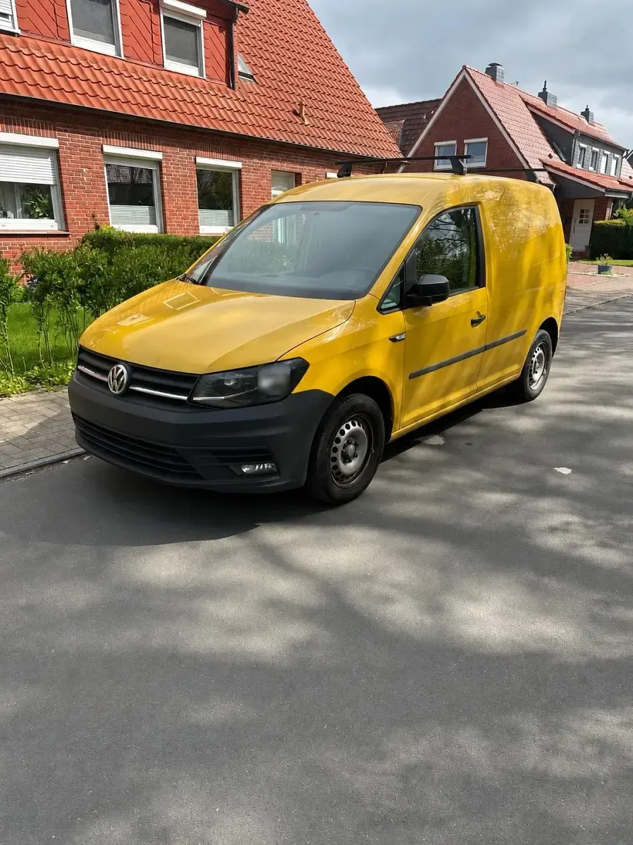 Gebraucht VW Caddy 102 PS (75 kW) 2016 Gelb Van / Kleinbus