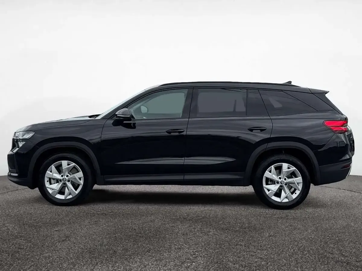 Gebraucht Skoda Kodiaq Selection 204 PS (150 kW) 2025 Schwarzmagic perleffekt SUV
