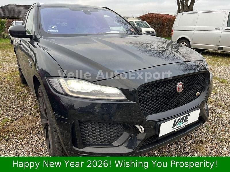 Schwarz Gebraucht 2018 Jaguar F-Pace R-Sport SUV | 11.700 € (Guter Preis) - Bild 1/3