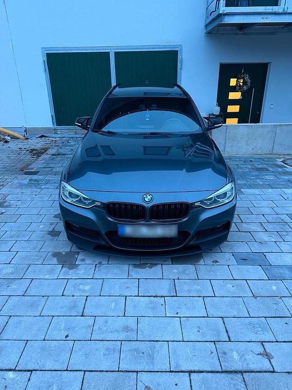 Gebraucht BMW 330 M Performance 258 PS (189 kW) 2013 Grau Kombi